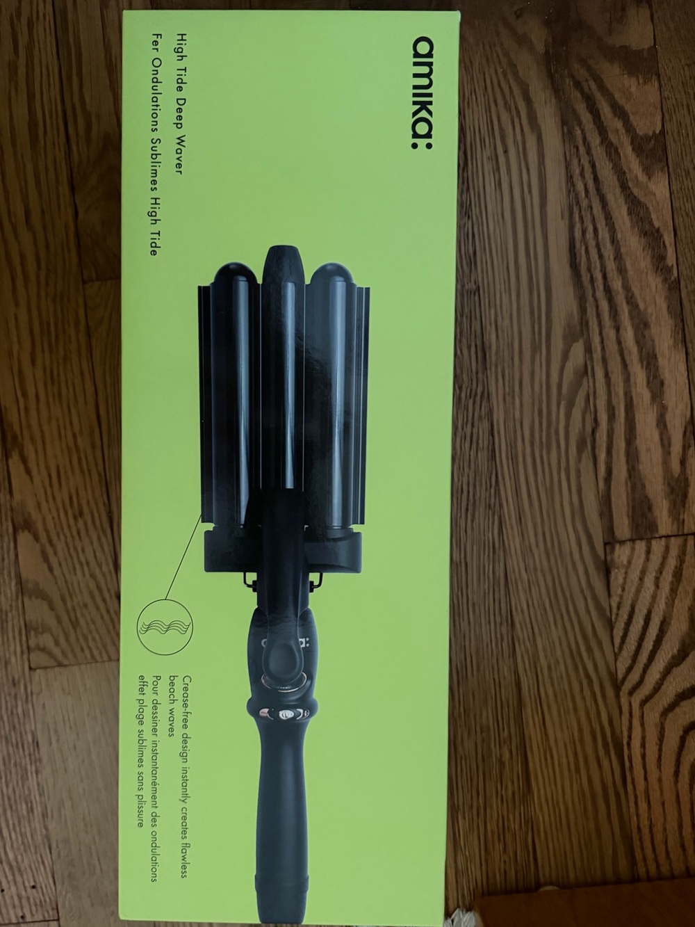 amika Black Wave Triple-Barrel Waver with Lime Green Box
